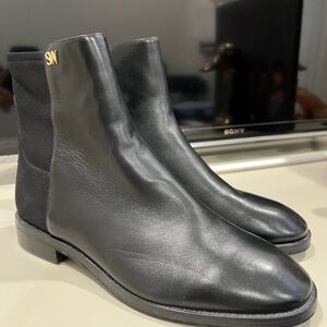 Stuart Weitzman Kye City Booties